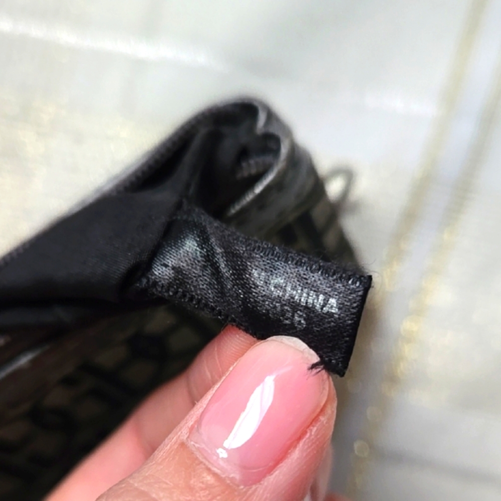 Giani Biani Black & Gray Key Pouch - Picture 16 of 16